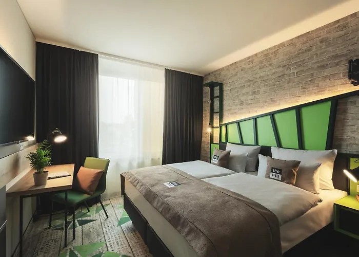 - The Niu, Hop By Ihg 3*