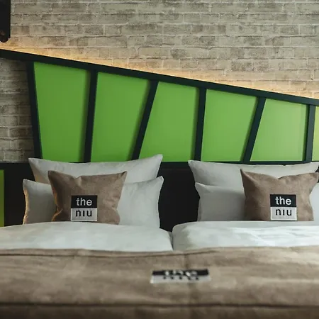 - The Niu, Hop By Ihg Отель 3*