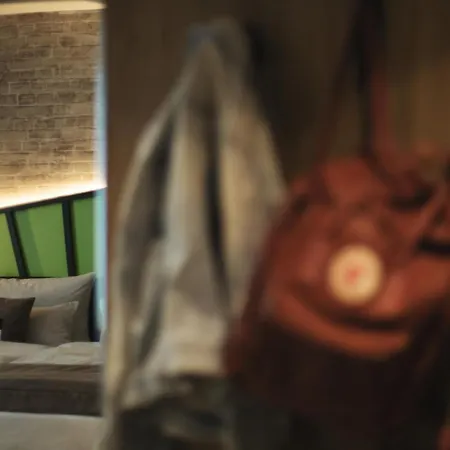 Отель - The Niu, Hop By Ihg