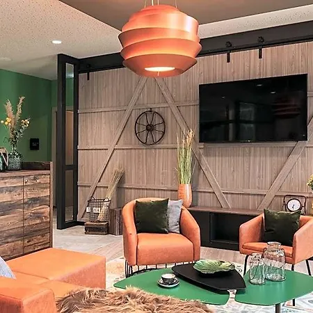- The Niu, Hop By Ihg