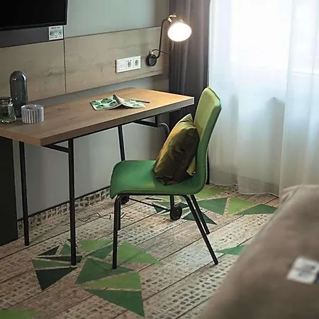 - The Niu, Hop By Ihg מלון