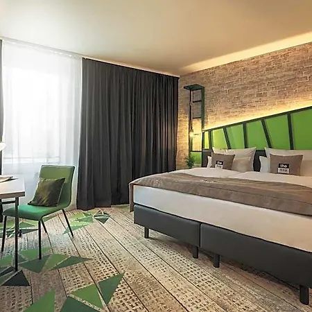- The Niu, Hop By Ihg מלון פורצהיים
