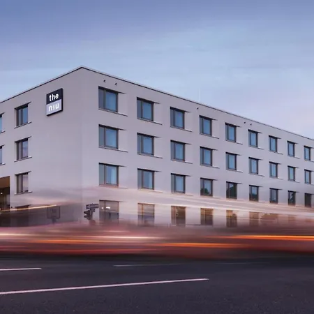 - The Niu, Hop By Ihg Отель