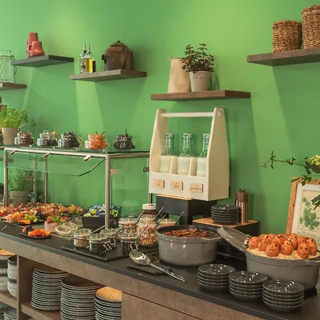 - The Niu, Hop By Ihg Отель