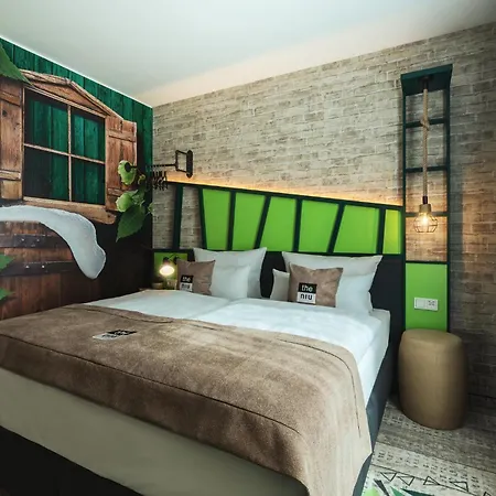 - The Niu, Hop By Ihg