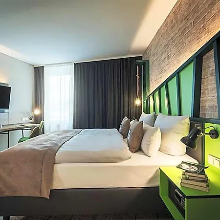 - The Niu, Hop By Ihg