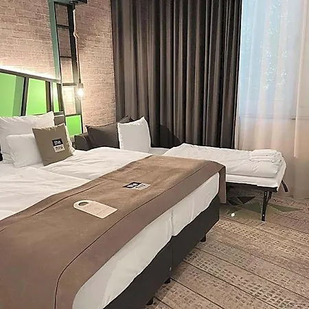 - The Niu, Hop By Ihg Forchheim (Bavaria)