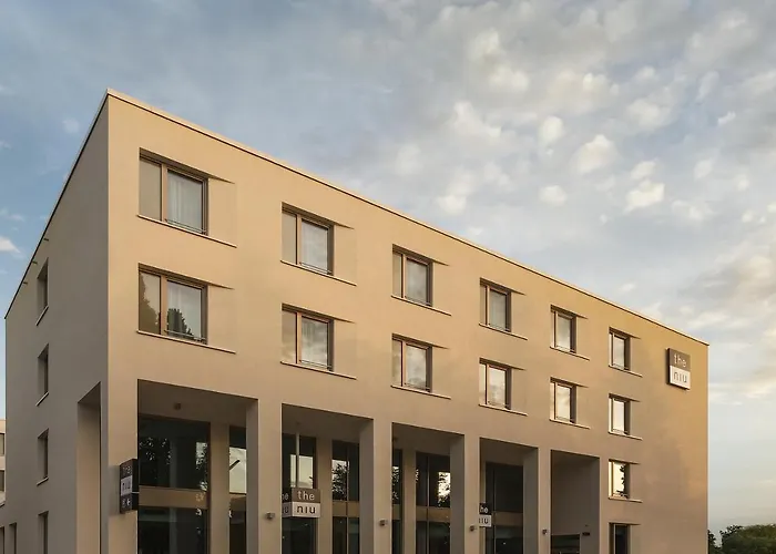 - The Niu, Hop By Ihg
